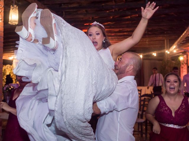 O casamento de Luciana Vargas e Lucas Silva em Urussanga, Santa Catarina 173