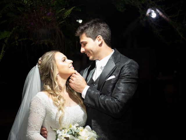 O casamento de Thiago e Larissa em Serra Negra, São Paulo Estado 17