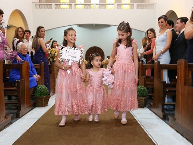 O casamento de Alessandro  e Araceli  em Conchas, São Paulo Estado 21