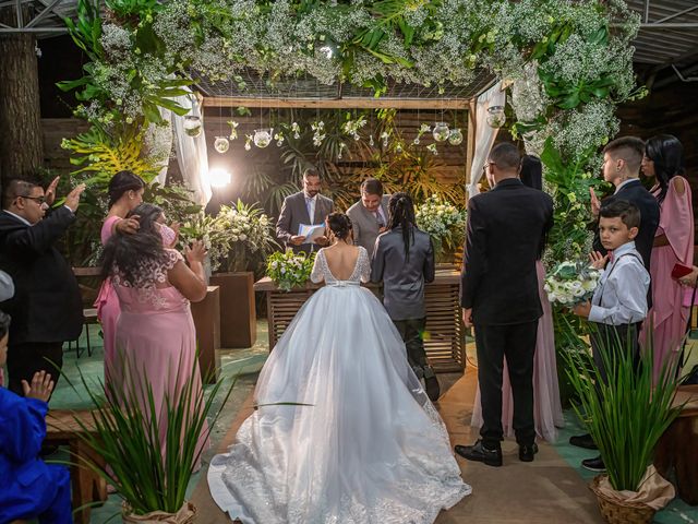 O casamento de Gabriel e Kenia em Cotia, São Paulo Estado 13