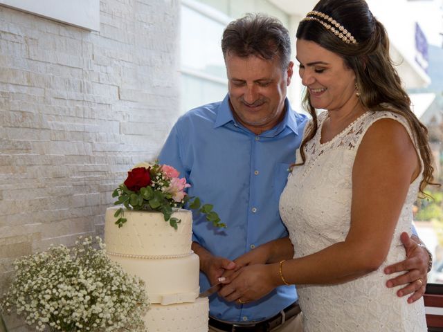 O casamento de Osmar e Maristela em Florianópolis, Santa Catarina 37