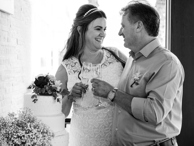O casamento de Osmar e Maristela em Florianópolis, Santa Catarina 32