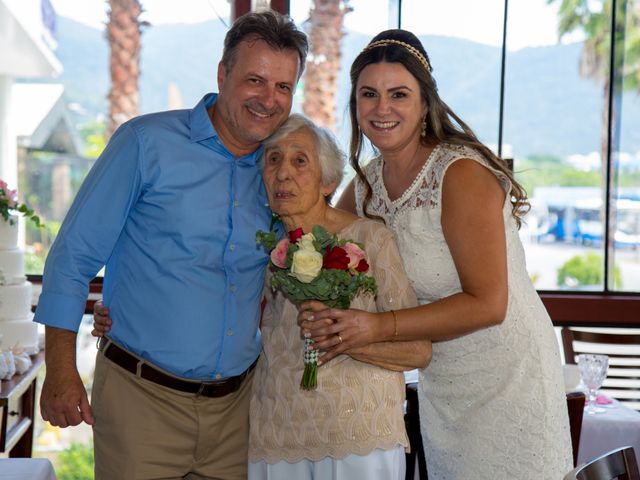 O casamento de Osmar e Maristela em Florianópolis, Santa Catarina 64