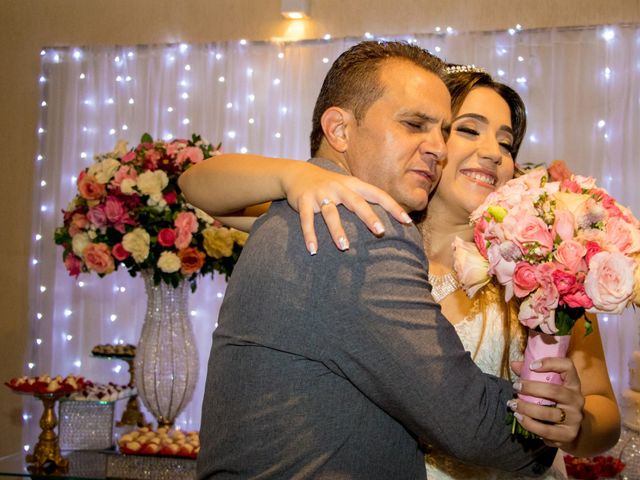 O casamento de Thiago e Jessica em Ibirité, Minas Gerais 18