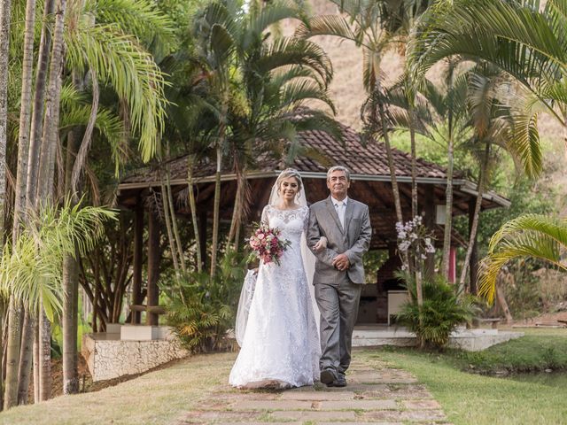 O casamento de Thales e Larissa em Timóteo, Minas Gerais 25