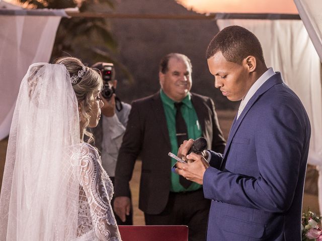 O casamento de Thales e Larissa em Timóteo, Minas Gerais 37