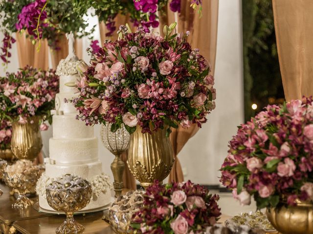 O casamento de Thales e Larissa em Timóteo, Minas Gerais 42