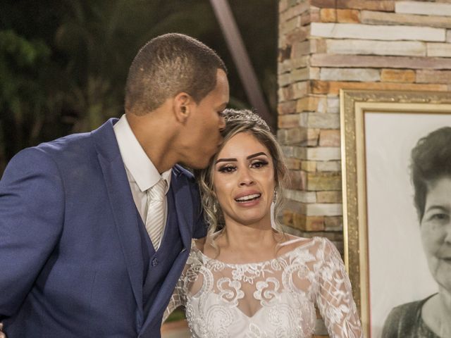 O casamento de Thales e Larissa em Timóteo, Minas Gerais 49