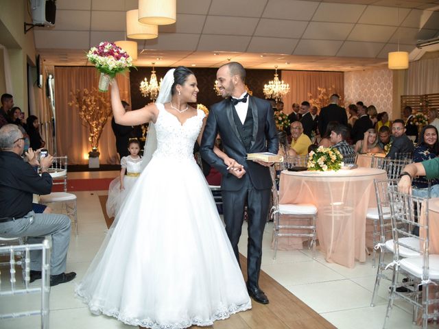 O casamento de Rene Fabiano e Thainá em Nova Iguaçu, Rio de Janeiro 15