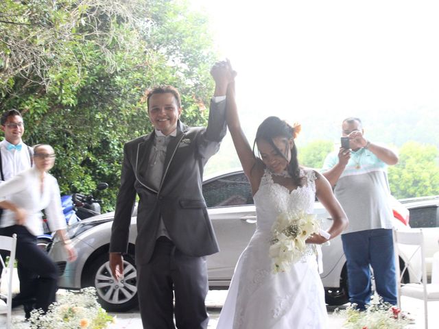 O casamento de Fábio e Valéria em Mairiporã, São Paulo Estado 31