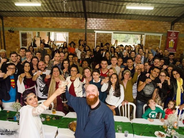 O casamento de Gabriela e Cleverson em Almirante Tamandaré, Paraná 6