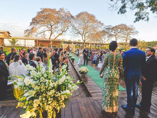 O casamento de Henrick e Lorrany em Patos de Minas, Minas Gerais 5