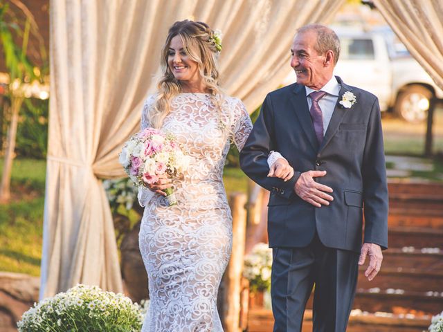 O casamento de Henrick e Lorrany em Patos de Minas, Minas Gerais 46