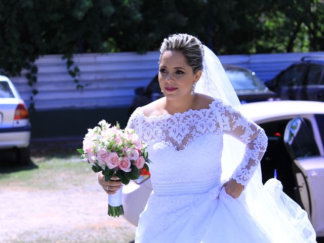 O casamento de Mônica Vieira e Adilson Gonçalves em Gama, Distrito Federal 20