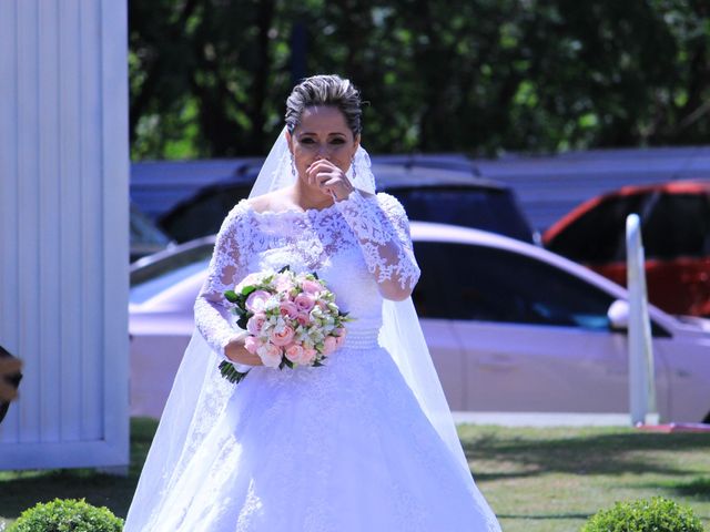 O casamento de Mônica Vieira e Adilson Gonçalves em Gama, Distrito Federal 23