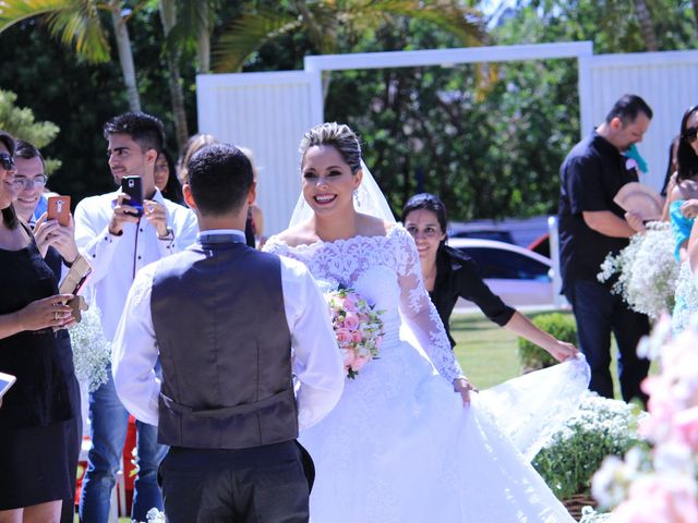 O casamento de Mônica Vieira e Adilson Gonçalves em Gama, Distrito Federal 28