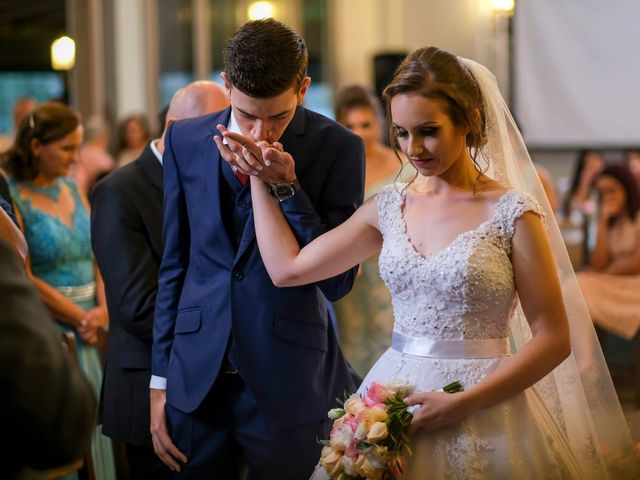 O casamento de Lucas e Ana  em Campo Mourão, Paraná 31