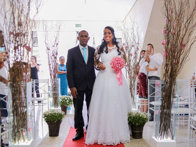 O casamento de Jó Enias e Pamela em Carapicuíba, São Paulo Estado 55