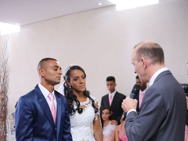 O casamento de Jó Enias e Pamela em Carapicuíba, São Paulo Estado 63