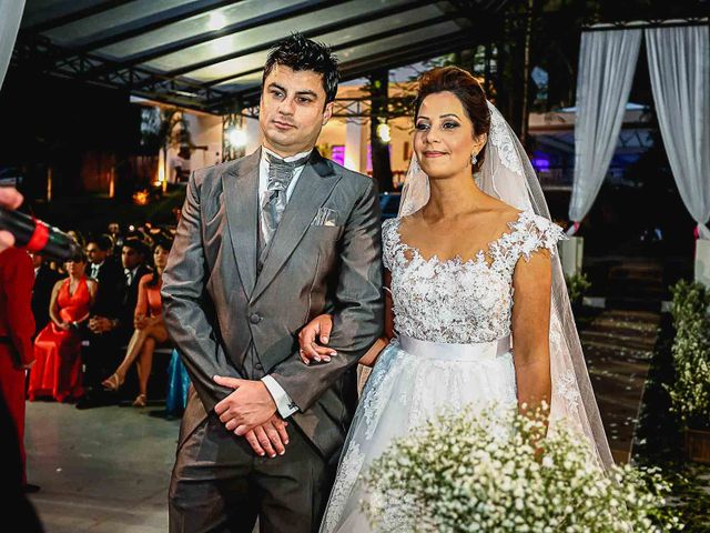O casamento de Fernando e Monique em Santa Isabel, São Paulo Estado 35