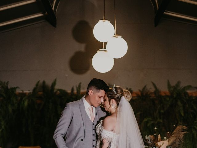 O casamento de Andrei e Elizabeth em Santa Isabel, São Paulo Estado 2