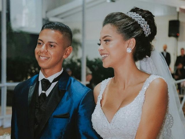 O casamento de Marcelo e Raielli em Cotia, São Paulo Estado 4