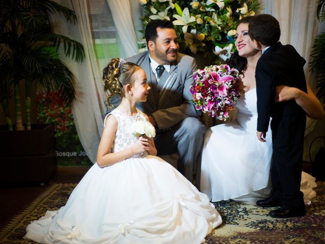 O casamento de Renato e Camila em Curitiba, Paraná 23