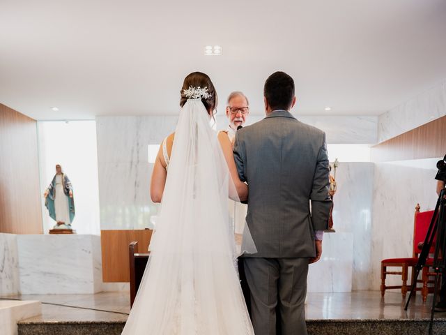 O casamento de André e Luciana em Lago Sul, Distrito Federal 26