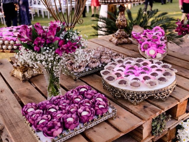 O casamento de Adriano e Lorrany em Uberlândia, Minas Gerais 15