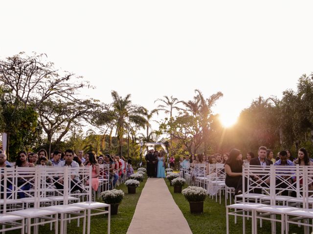 O casamento de Adriano e Lorrany em Uberlândia, Minas Gerais 17