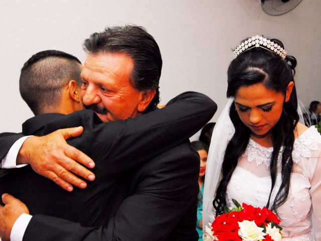 O casamento de João Marcos  e Izabella em Guarulhos, São Paulo 7