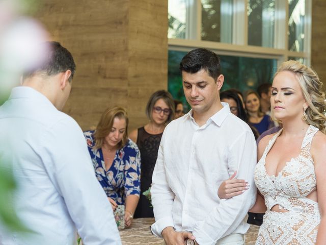 O casamento de Daniel e Amanda em Vitória, Espírito Santo 13