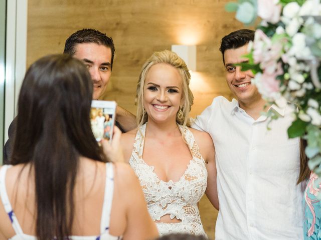 O casamento de Daniel e Amanda em Vitória, Espírito Santo 33