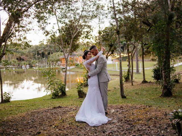 O casamento de Thiago e Ellen em Joinville, Santa Catarina 1