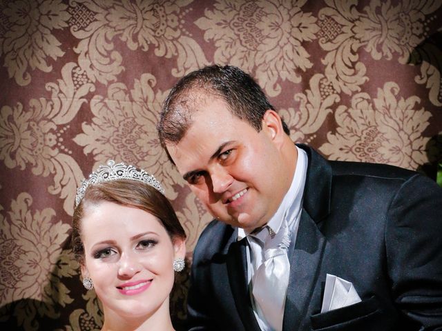 O casamento de Luiz Fernando e Francieli em Corbélia, Paraná 32