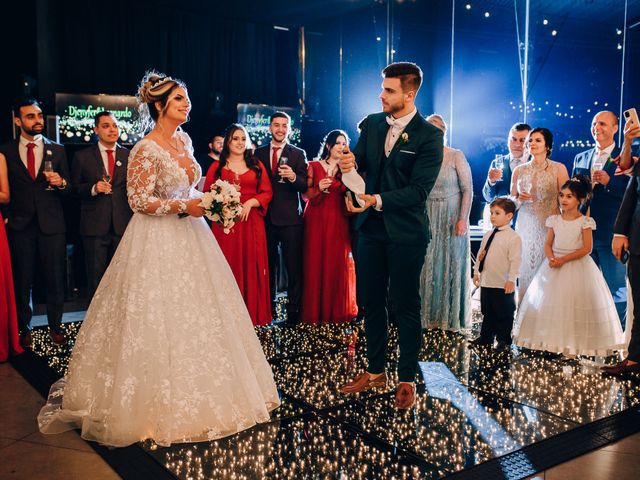 O casamento de Leonardo e Djenyfer em Florianópolis, Santa Catarina 109