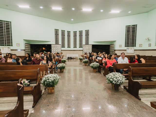 O casamento de Thiago e Raphaela em Belo Horizonte, Minas Gerais 25