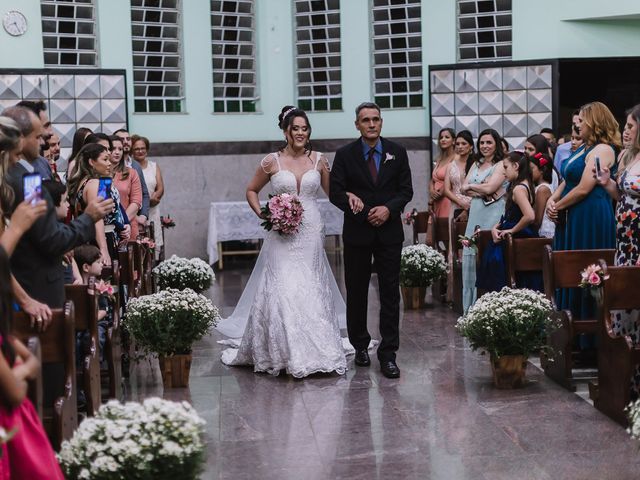 O casamento de Thiago e Raphaela em Belo Horizonte, Minas Gerais 29