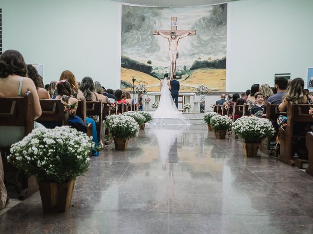 O casamento de Thiago e Raphaela em Belo Horizonte, Minas Gerais 37