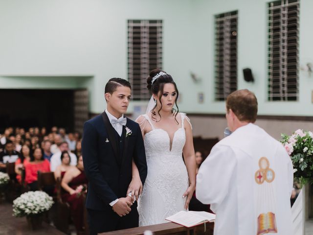 O casamento de Thiago e Raphaela em Belo Horizonte, Minas Gerais 39