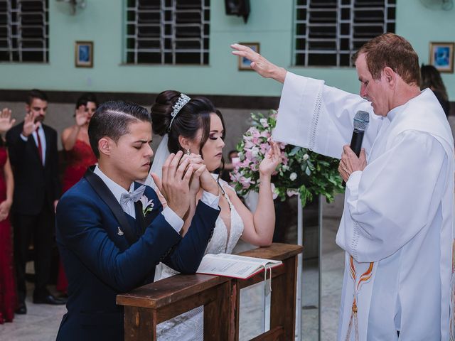 O casamento de Thiago e Raphaela em Belo Horizonte, Minas Gerais 42