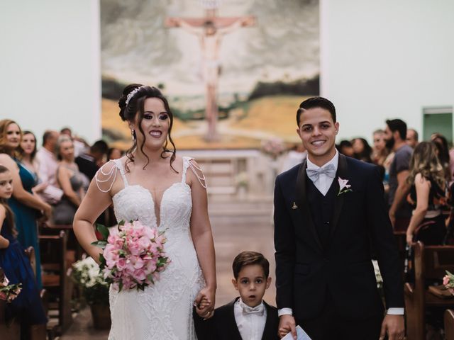 O casamento de Thiago e Raphaela em Belo Horizonte, Minas Gerais 44