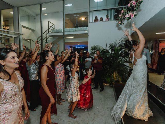 O casamento de Thiago e Raphaela em Belo Horizonte, Minas Gerais 66