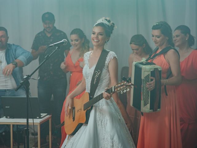 O casamento de Vambaster Torraca e Pâmela Lanzarin em Sapezal, Mato Grosso 76