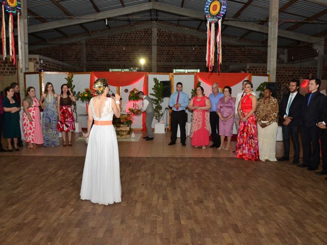 O casamento de Éverton e Renata em Triunfo, Rio Grande do Sul 26