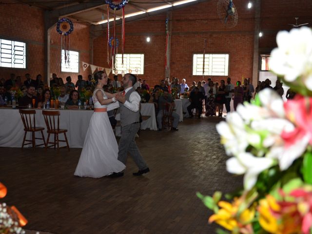 O casamento de Éverton e Renata em Triunfo, Rio Grande do Sul 38