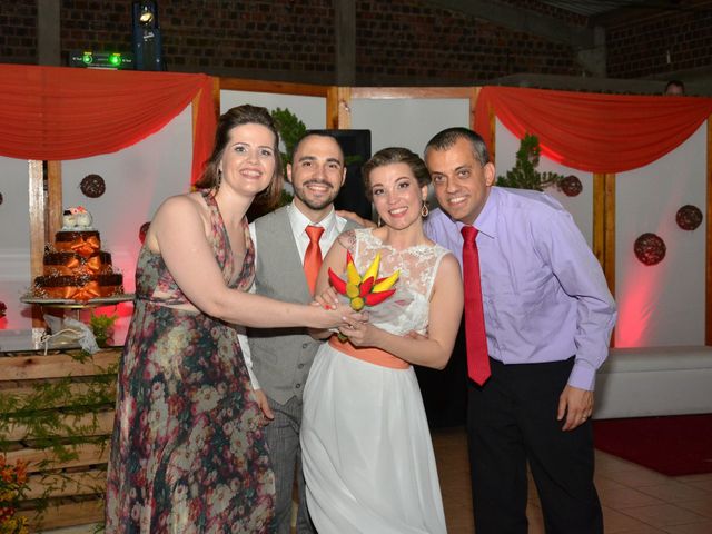 O casamento de Éverton e Renata em Triunfo, Rio Grande do Sul 40