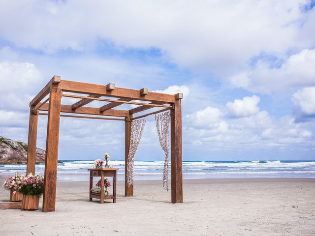 O casamento de Aymeric e Sandra em Ilha do Mel, Paraná 24