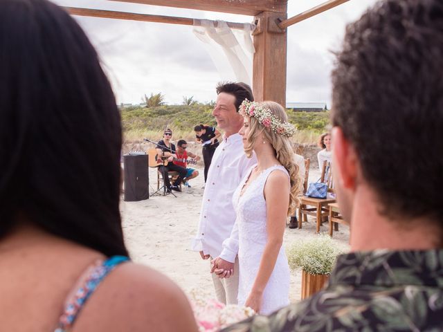 O casamento de Aymeric e Sandra em Ilha do Mel, Paraná 54