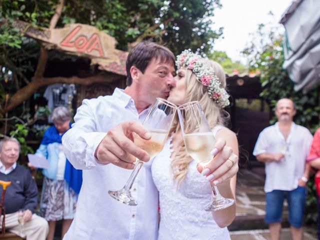 O casamento de Aymeric e Sandra em Ilha do Mel, Paraná 122